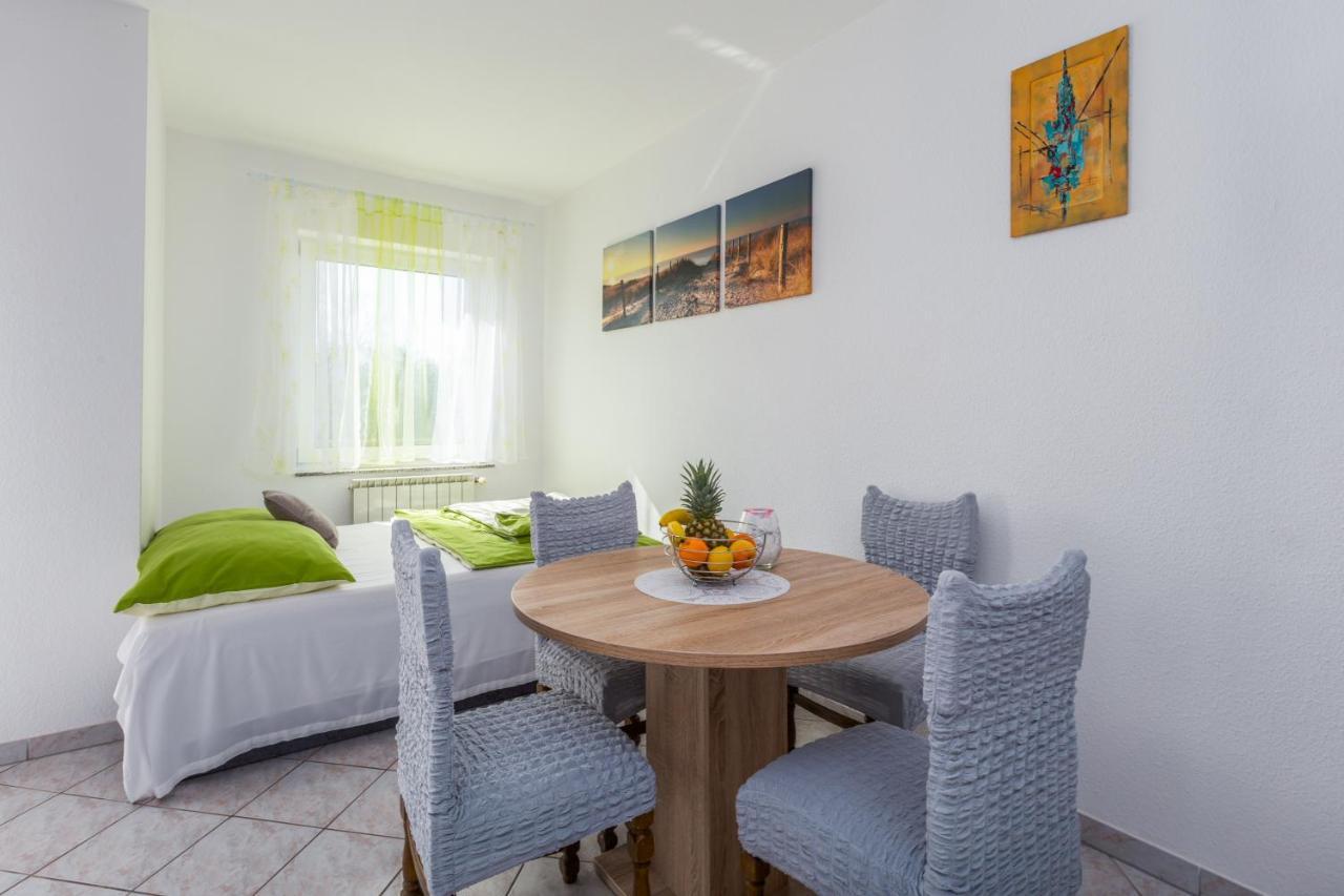 App Ruzica Finida Apartment Umag Exterior foto