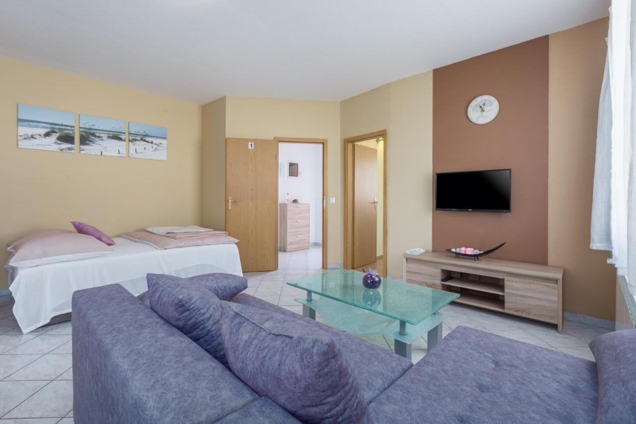 App Ruzica Finida Apartment Umag Exterior foto